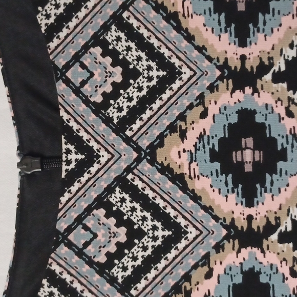 Vince Camuto dress size 4 - Picture 3 of 12